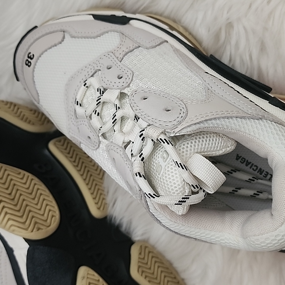 Balenciaga triple s - Picture 4 of 7